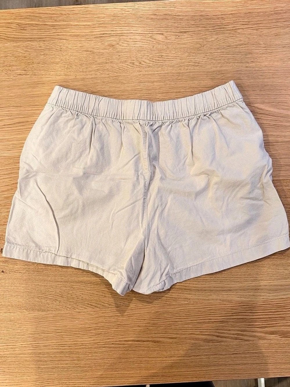 Lululemon Women's Athletic Shorts Beige Size 6